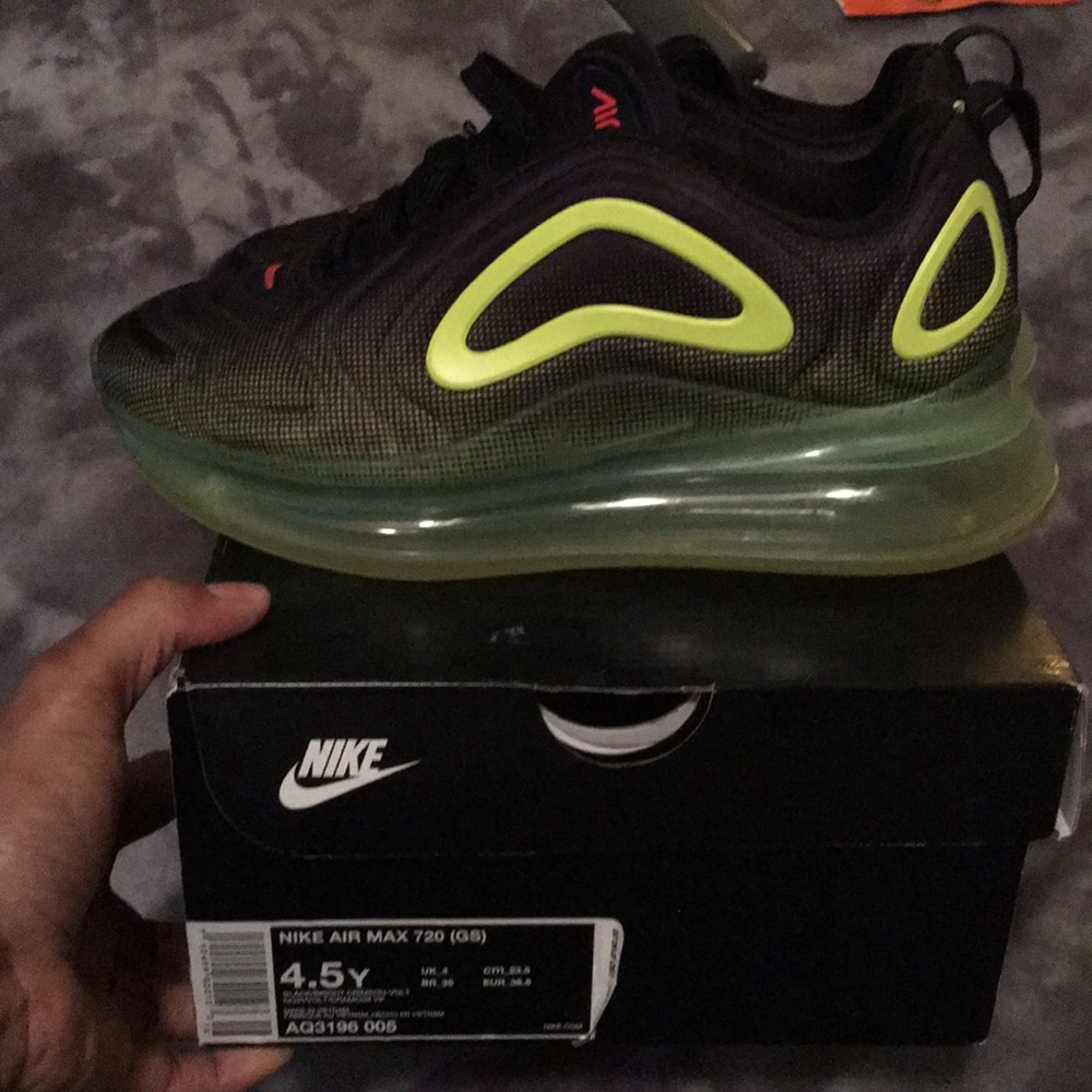 Nike Air Max 720